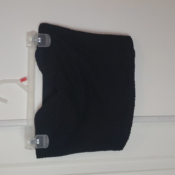 Kimchi Blue Tops - Kimchi Blue sleeveless black crop top